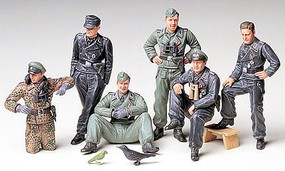 German Tank Crew Soldiers At Rest Plastic Model Military Figure Kit 1/35 Scale #35201