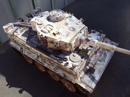 Tamiya German Tiger I Early Production Tank Plastic Model Tank 1/35 Scale #35216