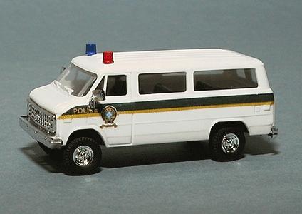 Trident Chevrolet Van Quebec Police Dept. White HO Scale Model Roadway Vehicle #90314