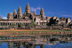 Tomax 1000pc Angkor, Cambodia