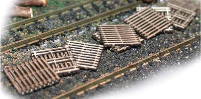 N-Scale-Arch Wooden Pallets 2 Layers pkg(15) N Scale Model Railroad Building Accessory #20038