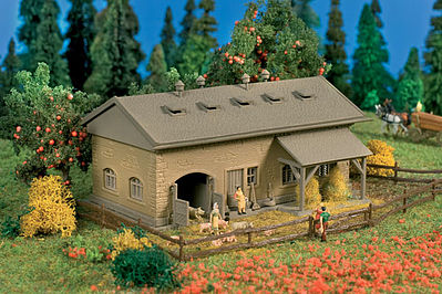 Vollmer Pig Sty w/Pigs Kit N Scale Model Railroad Building #47723