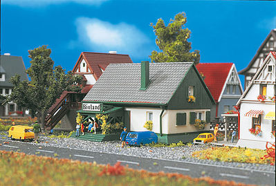 Vollmer House w/Shop Z Scale Model Railroad Building #49571