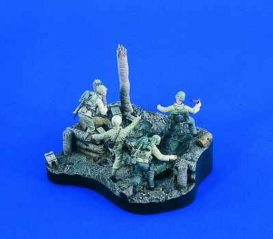 Verlinden Marines into the Beach Resin Military Diorama Kit 1/35 Scale #1937