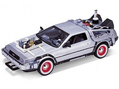 Welly-Diecast DeLorean Time Machine Back To The Future III (Met. Silver) Diecast Model 1/24 scale #22444
