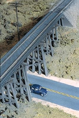Walthers Trestle w/Deck Girder Bridge - Kit - 15-1/2 x 4 x 4 HO Scale Model Railroad Bridge #3147