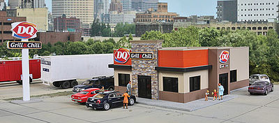 Walthers DQ Grill & Chill HO Scale Model Railroad Building #3485