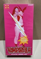 X-Plus Vampirella Jose Gonzalez Version Glo 1-8