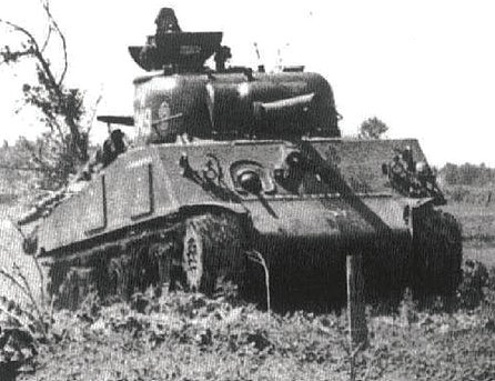 Zvezda M4A2 75mm Sherman Med. Tank Snap Plastic Model Military Vehicle Kit 1/72 Scale #5063