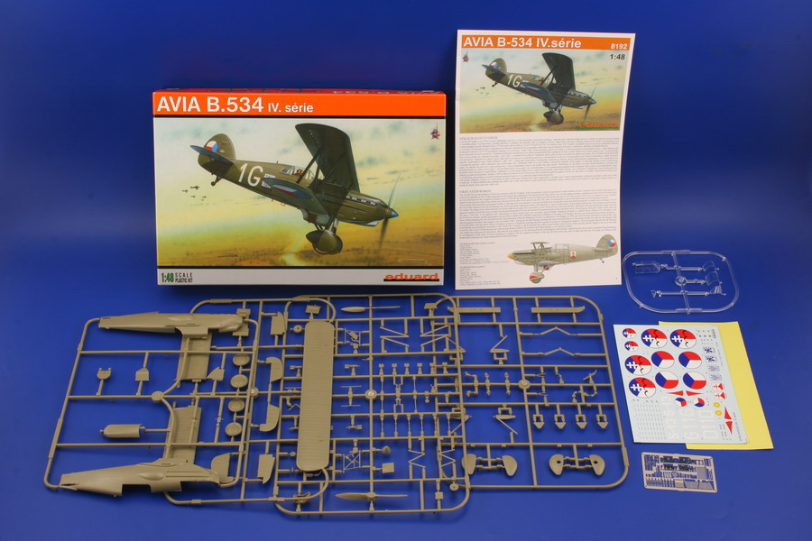 Gallery Pictures Eduard-Models Avia B534 IV Serie BiPlane (Profi-Pack ...