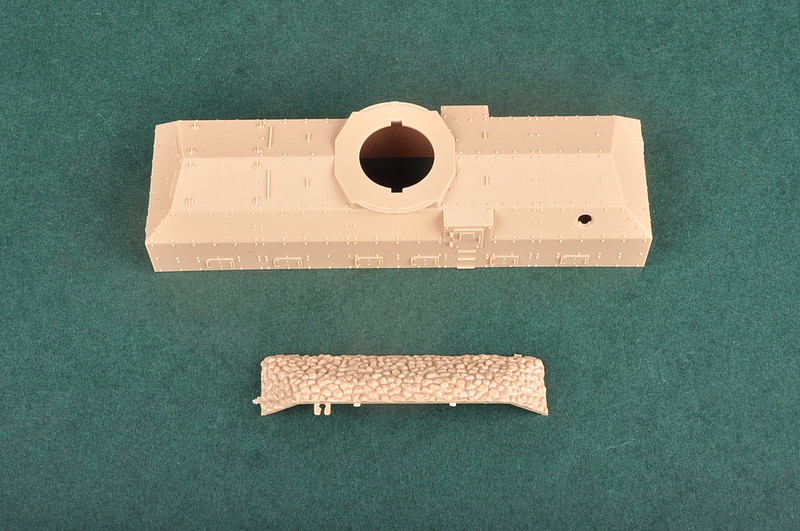 Russian Amored Train Plastic Model Military Vehicle Kit 1/72