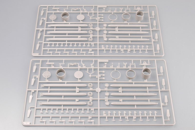 Russian Tu160 Blackjack Bomber Aircraft Plastic Model Airplane Kit