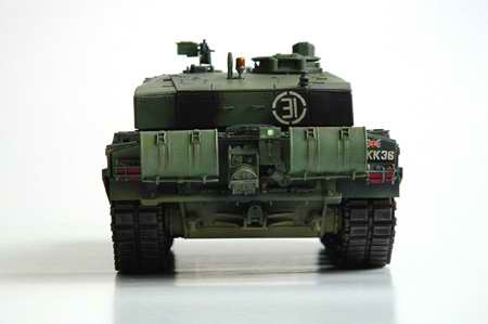 airfix challenger tank