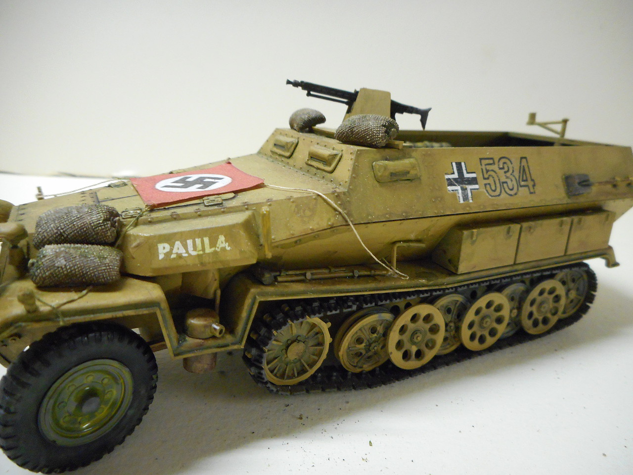 German Hanomag Sd.Kfz. 251/1 Halftrack -- Plastic Model Military ...