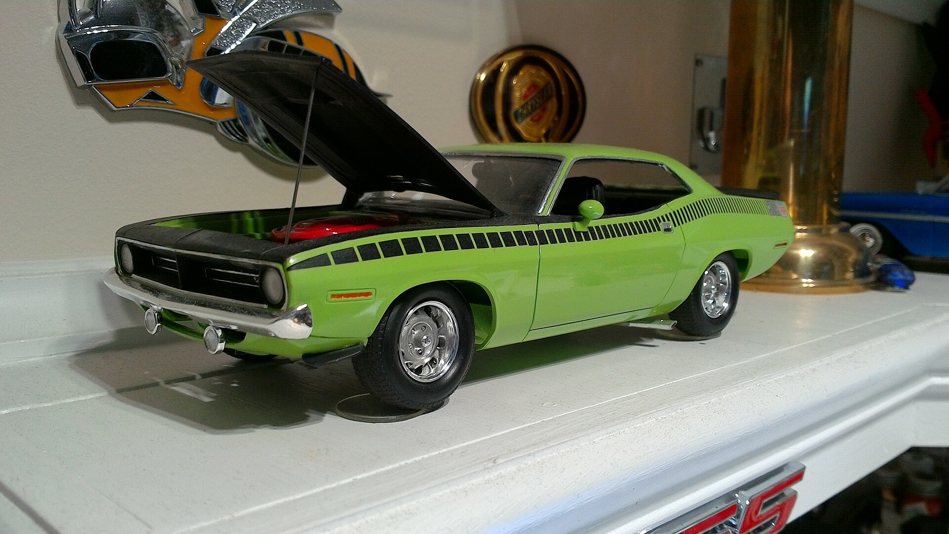 70 Plymouth AAR Cuda Plastic Model Car Kit 1/25 Scale 854416