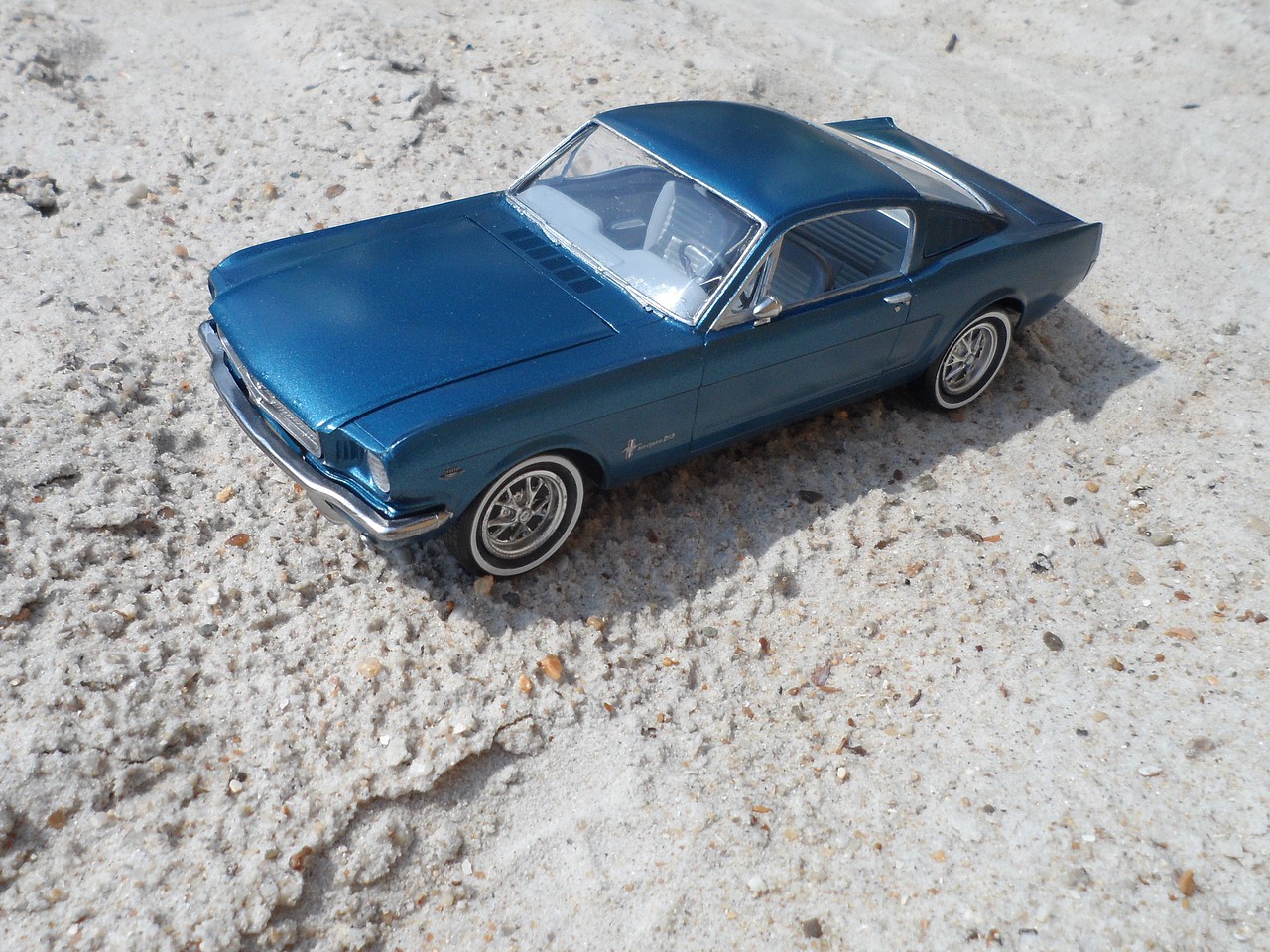 Revell - Maquette voiture : 1965 Ford Mustang 2+2 Fastback