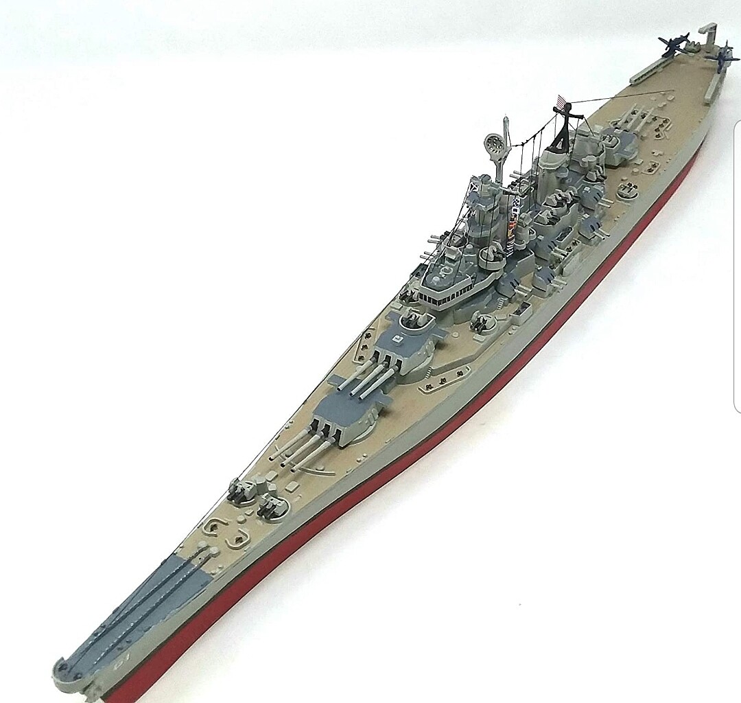 USS Iowa BB-61 Battleship -- Plastic Model Military Ship -- 1/535 Scale ...