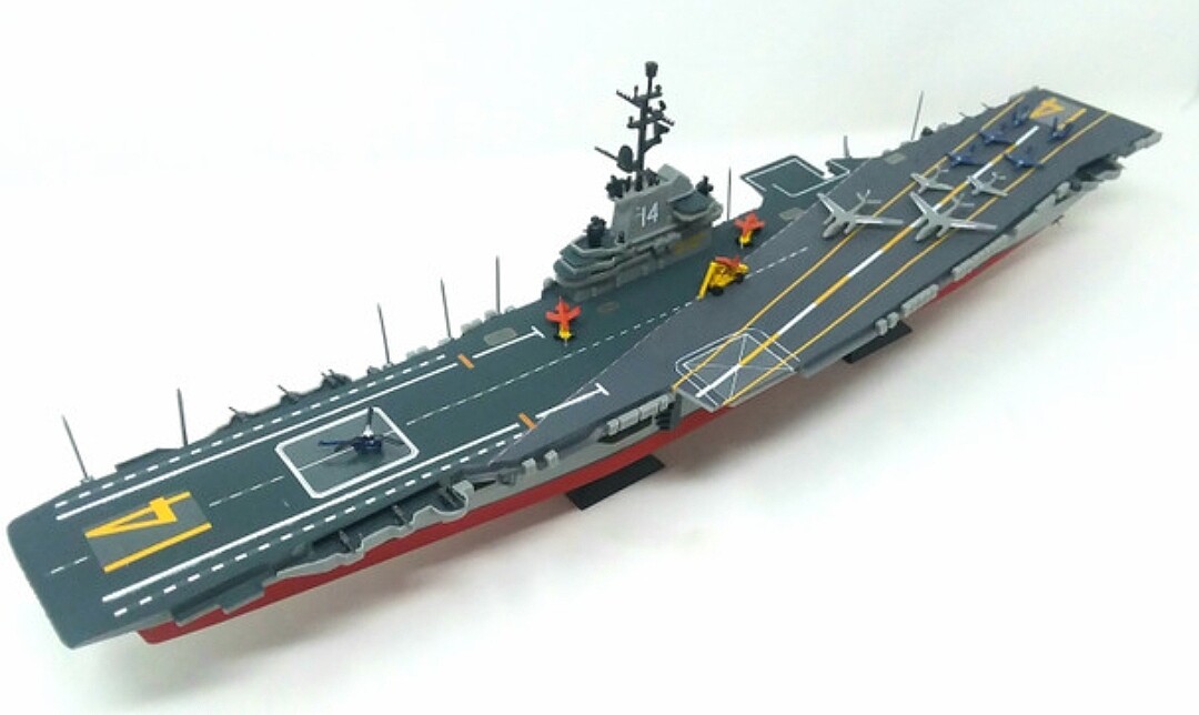 Uss Ticonderoga Cv-14 Aircraft Carrier -- Plastic Model Ship Kit -- 1  