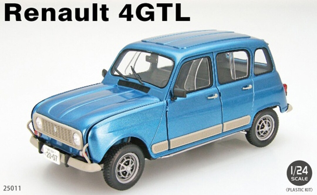 renault-4gtl-compact-4-door-car-plastic-model-car-vehicle-kit-1