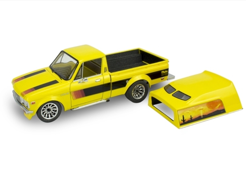 Chevy Luv Street Pickup Plastic Model Car Kit 1/24 Scale