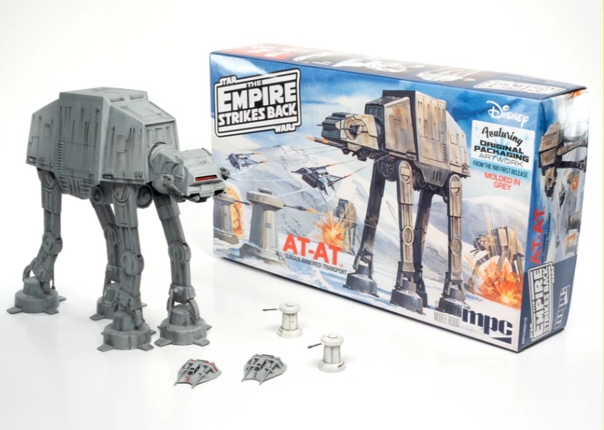 Star Wars Empire Strikes Back ATAT -- Science Fiction Plastic Model Kit ...