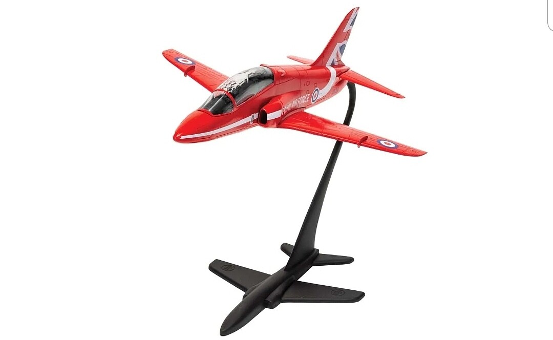 Red Arrows Hawk Aircraft Small Starter Set -- Plastic Model Airplane ...