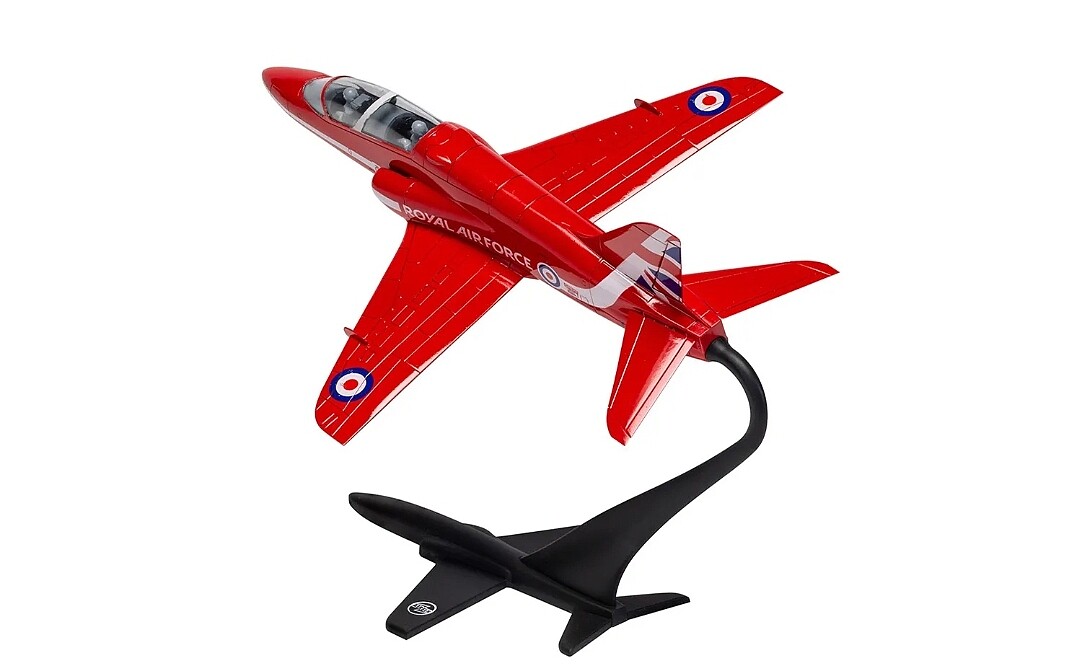 Red Arrows Hawk Aircraft Small Starter Set -- Plastic Model Airplane ...