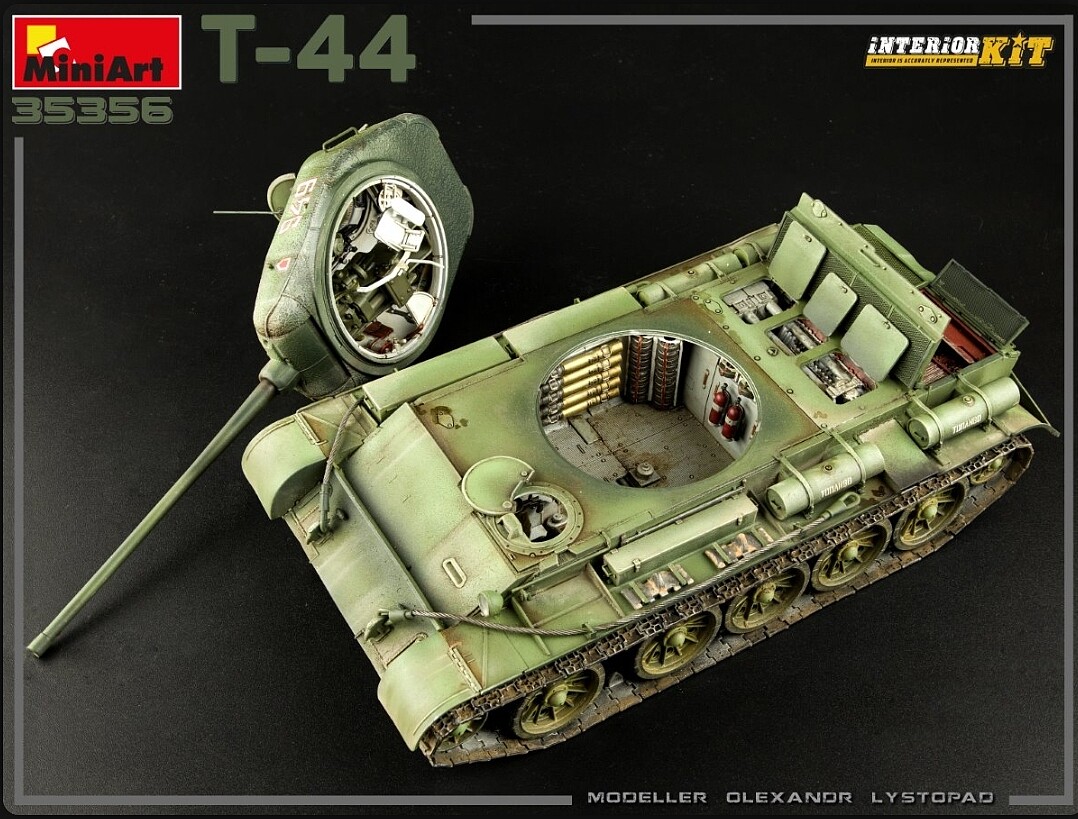 1/35 WWII T44 Soviet Medium Tank w/Full Interior -- Plastic Model Tank ...