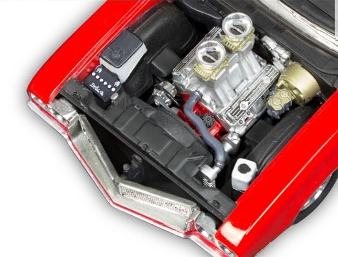 Revell 85-4520 1966 Chevy Malibu SS 2N1 Kit de construction de maquette en plastique à l'échelle 1:24 92 pièces Niveau de compétence 4