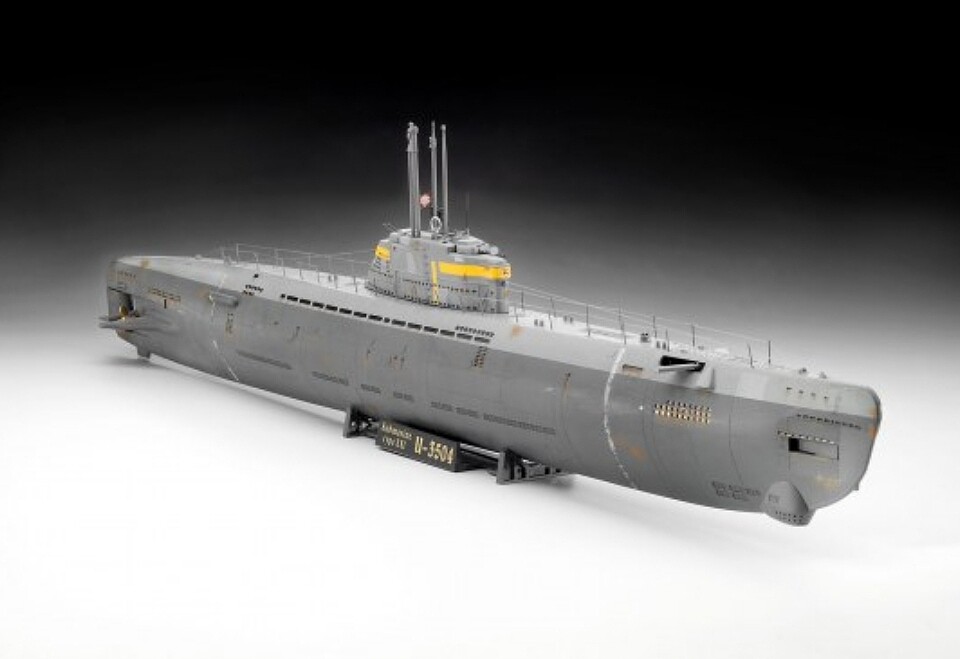 German Type XXI Submarine Plastic Model Military Ship Kit 1/144