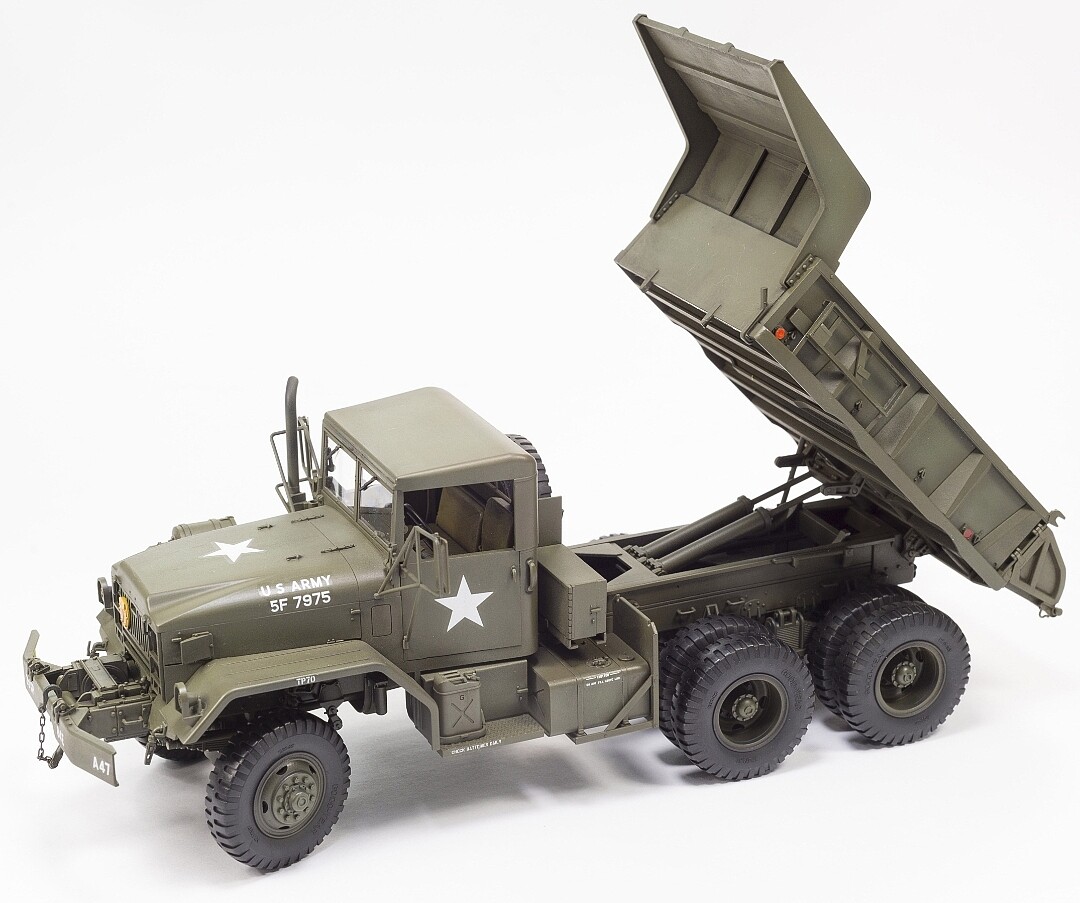 M51A2 5-Ton Dump Truck -- Plastic Model Military Vehicle Kit -- 1/35 ...