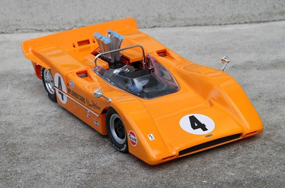 1968 McLaren M8 -- Plastic Model Car Kit -- 1/18 Scale -- #10008 ...