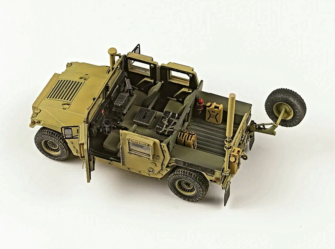 ACADEMY 1/35 M1151 Enhanced Armament Carrier - Maquette Militaire Avec Pièces Photo Gravées