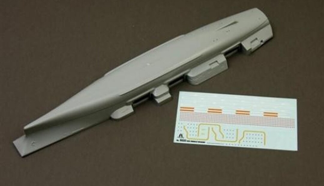 USS Ronald Reagan -- Plastic Model Military Ship Kit -- 1/720 Scale ...