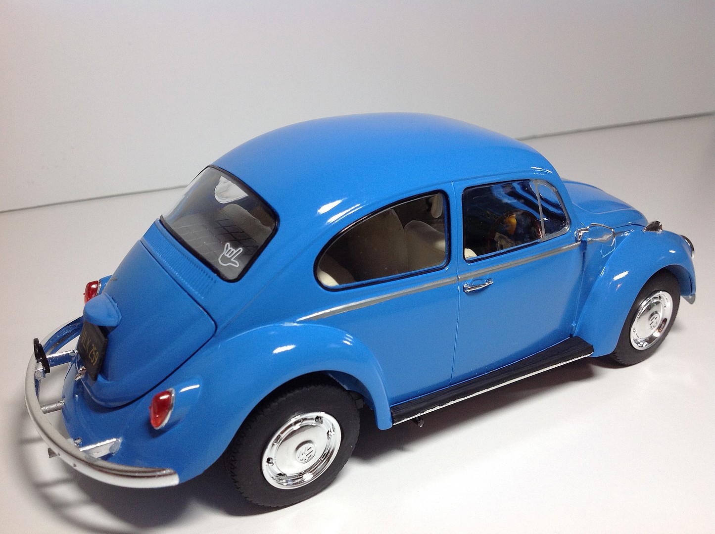 volkswagen beetle scale model