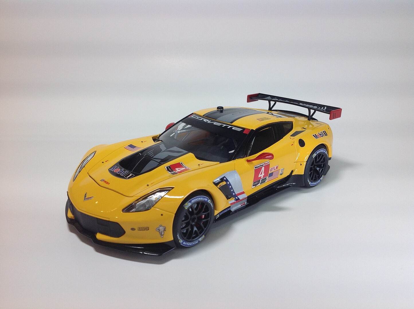 Corvette C7.R -- Plastic Model Car Kit -- 1/25 Scale -- #854304 ...