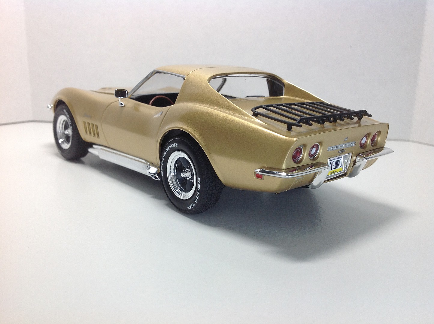 1969 Corvette Coupe Yenko -- Plastic Model Car Kit -- 1/25 Scale ...