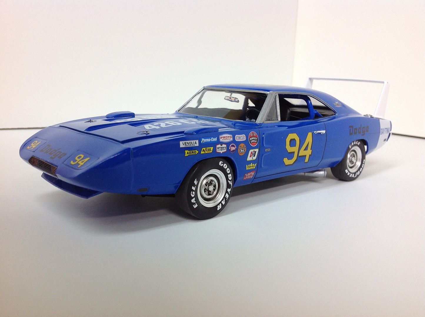 1969 Dodge Charger Daytona 2n1 -- Plastic Model Car Kit -- 1/25 Scale ...