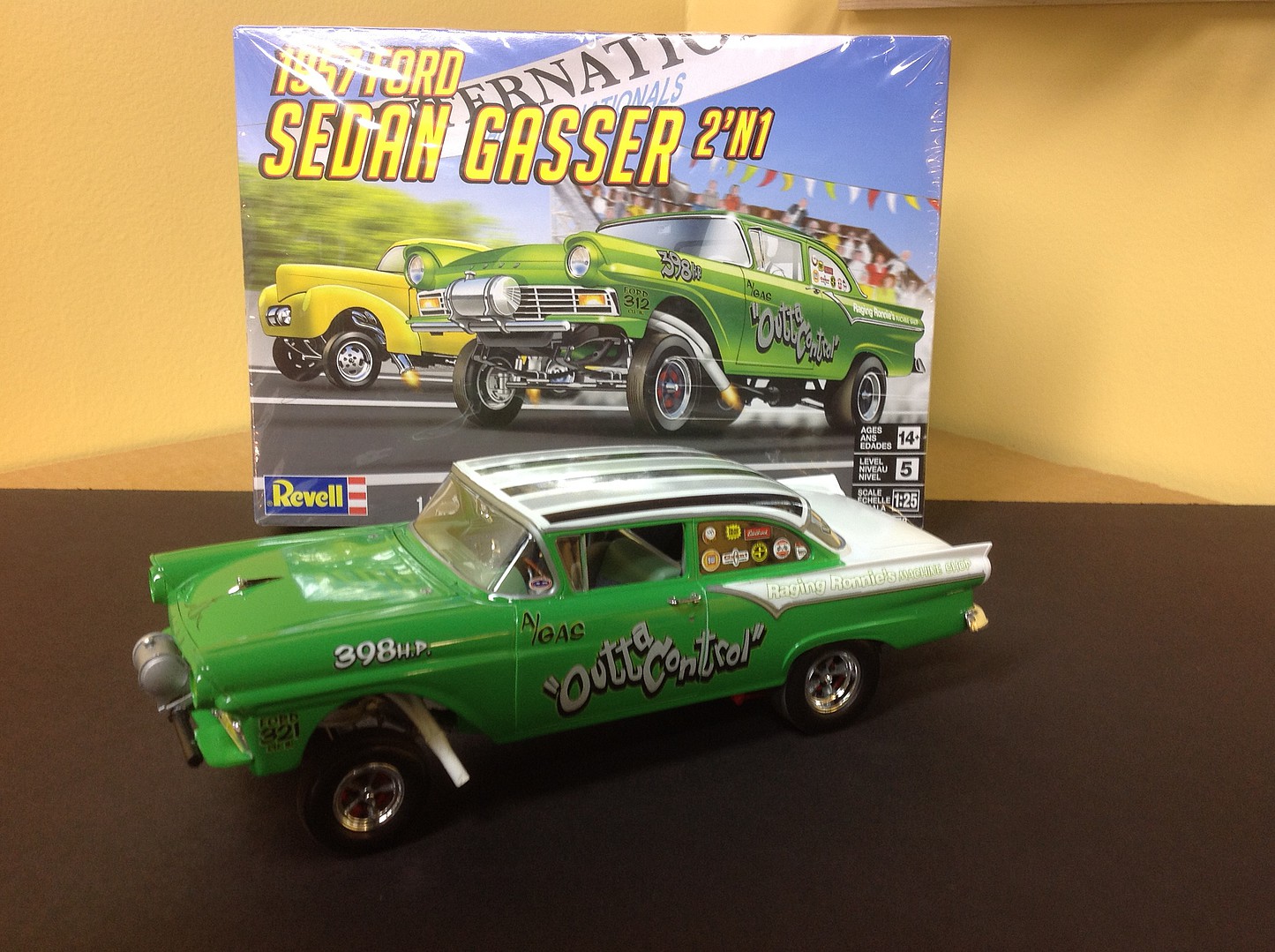 1957 Ford Gasser 2n1 -- Plastic Model Car Kit -- 1/25 Scale -- #854478 ...