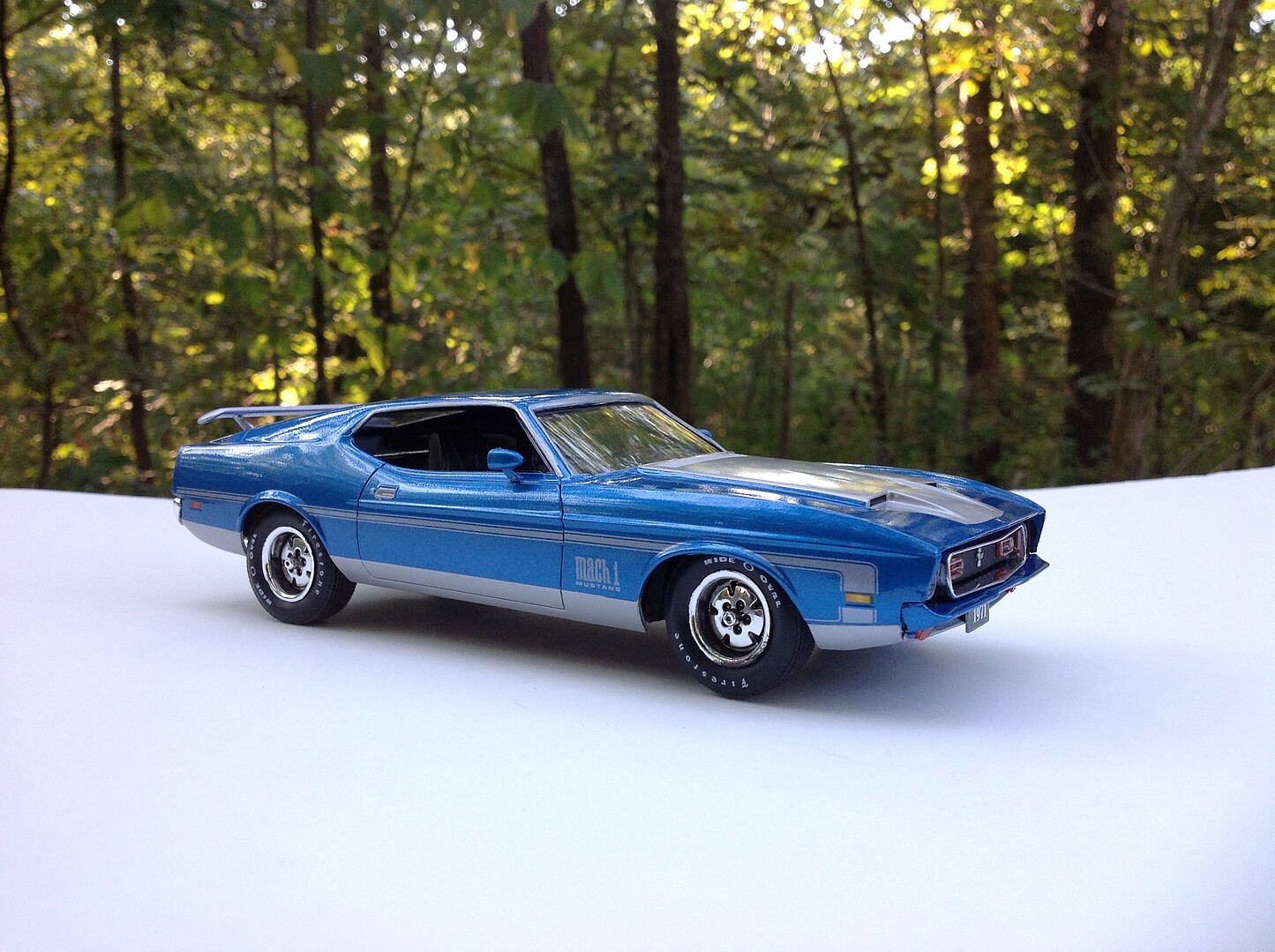 James Bond 1971 Ford Mustang Mach I -- Plastic Model Car Vehicle Kit ...