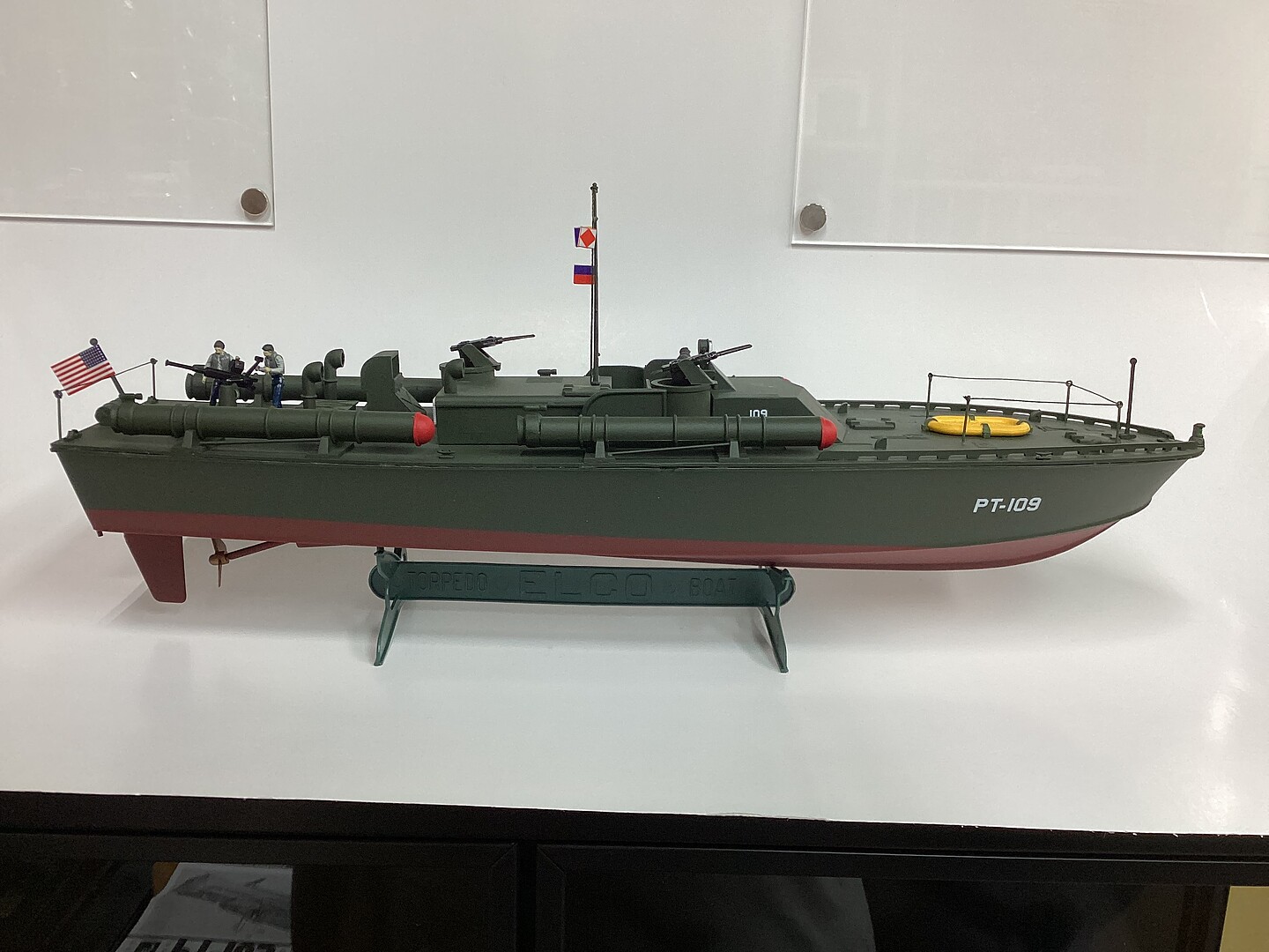 JFK PT-109 -- Plastic Model Military Ship Kit -- 1/64 Scale -- #1233 ...