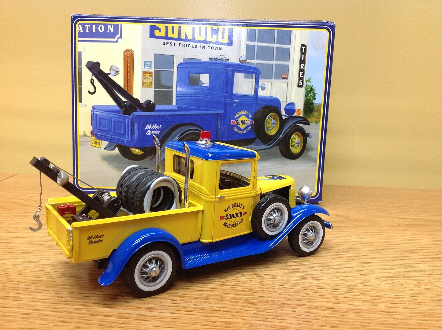 Sunoco 1934 Ford Pickup Tow Truck -- Plastic Model Vehicle Kit -- 1/25 ...