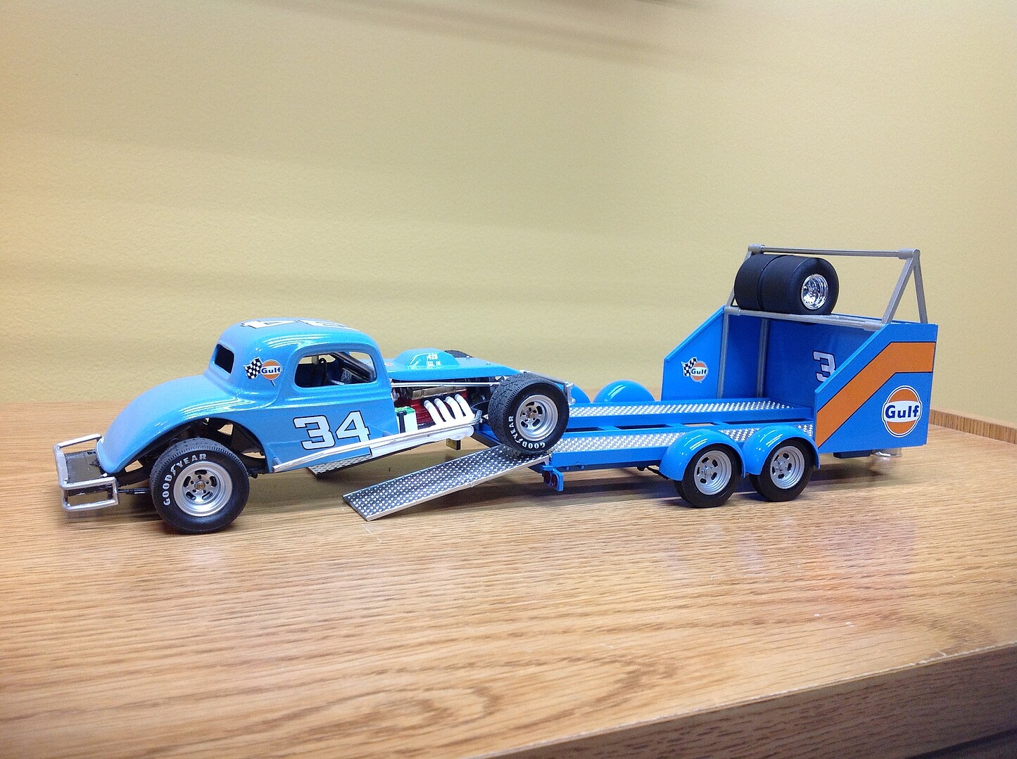 Gallery Pictures AMT Gulf 1953 Ford Truck w/Modified Stocker Hauler ...