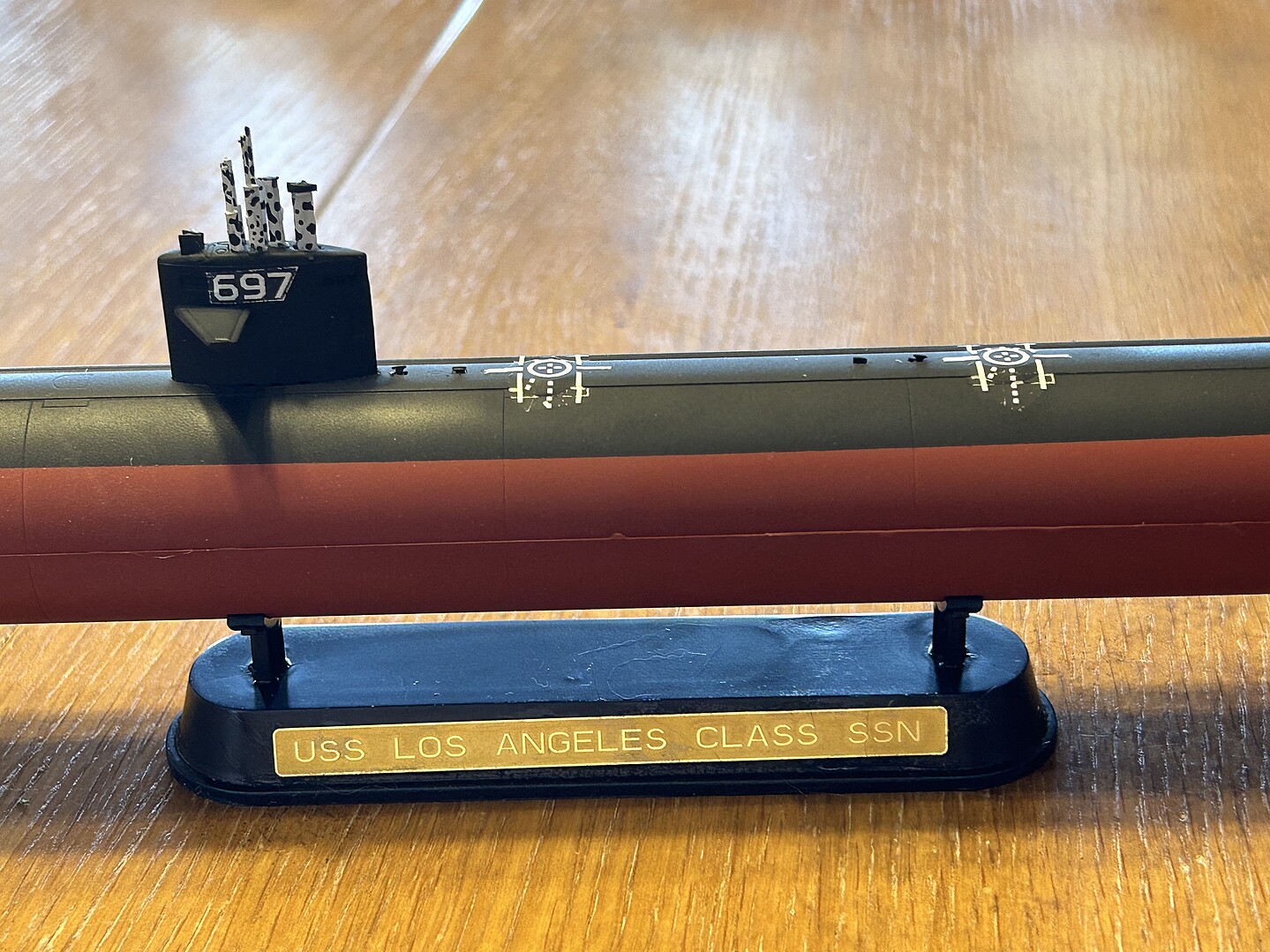 USS Los Angeles Class Submarine -- Plastic Model Military Ship Kit -- 1 ...