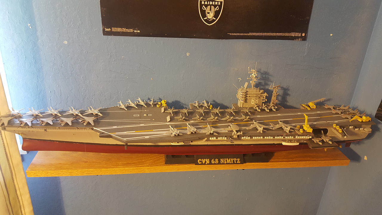 USS Nimitz CVN68 1975 Aircraft Carrier -- Plastic Model Military Ship ...