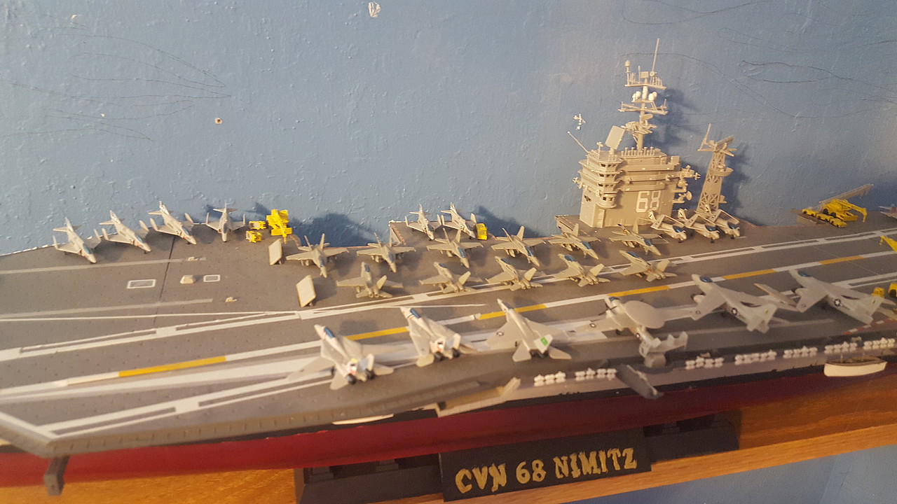 USS Nimitz CVN68 1975 Aircraft Carrier -- Plastic Model Military Ship ...