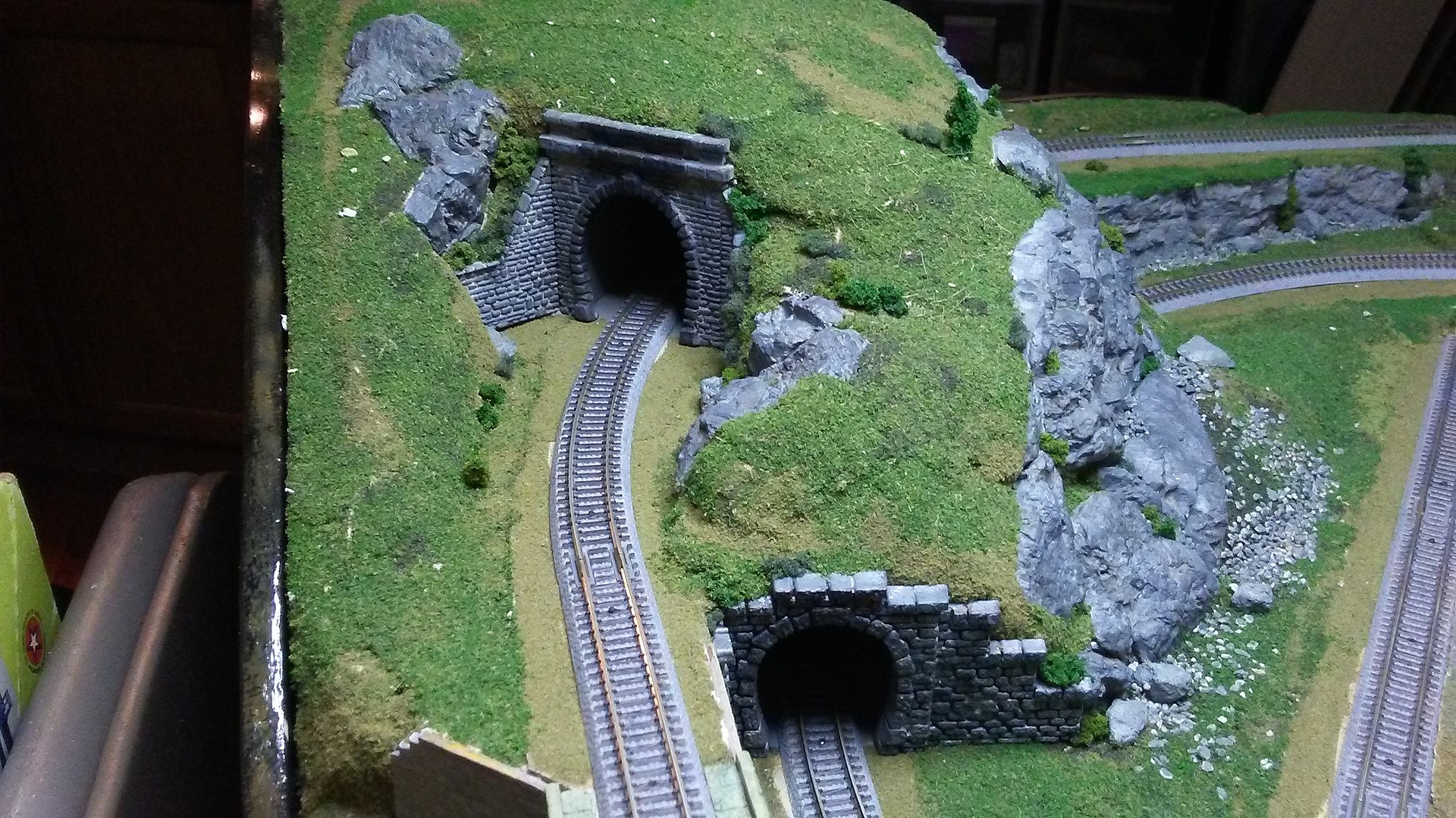 thumbnail image 2 of O Scale Dressed Stone Single Tunnel Portal – SLHCreative 1:43 Resin Model 2 of 2