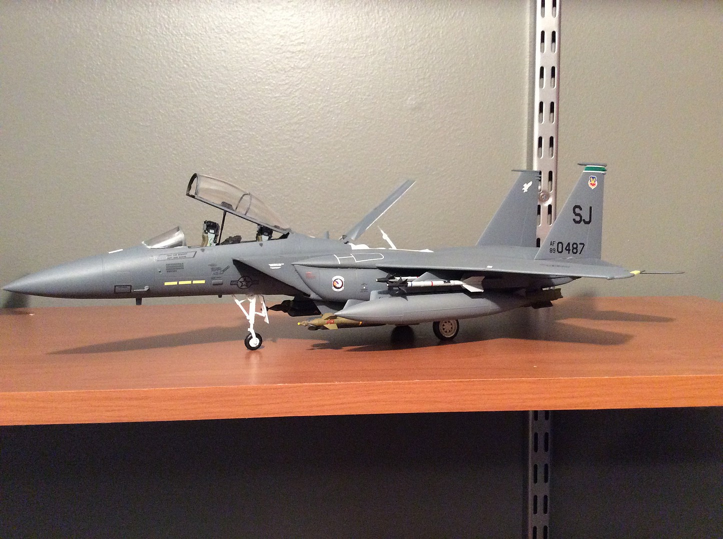F15E Strike Eagle Aircraft Plastic Model Airplane Kit 1/48 Scale