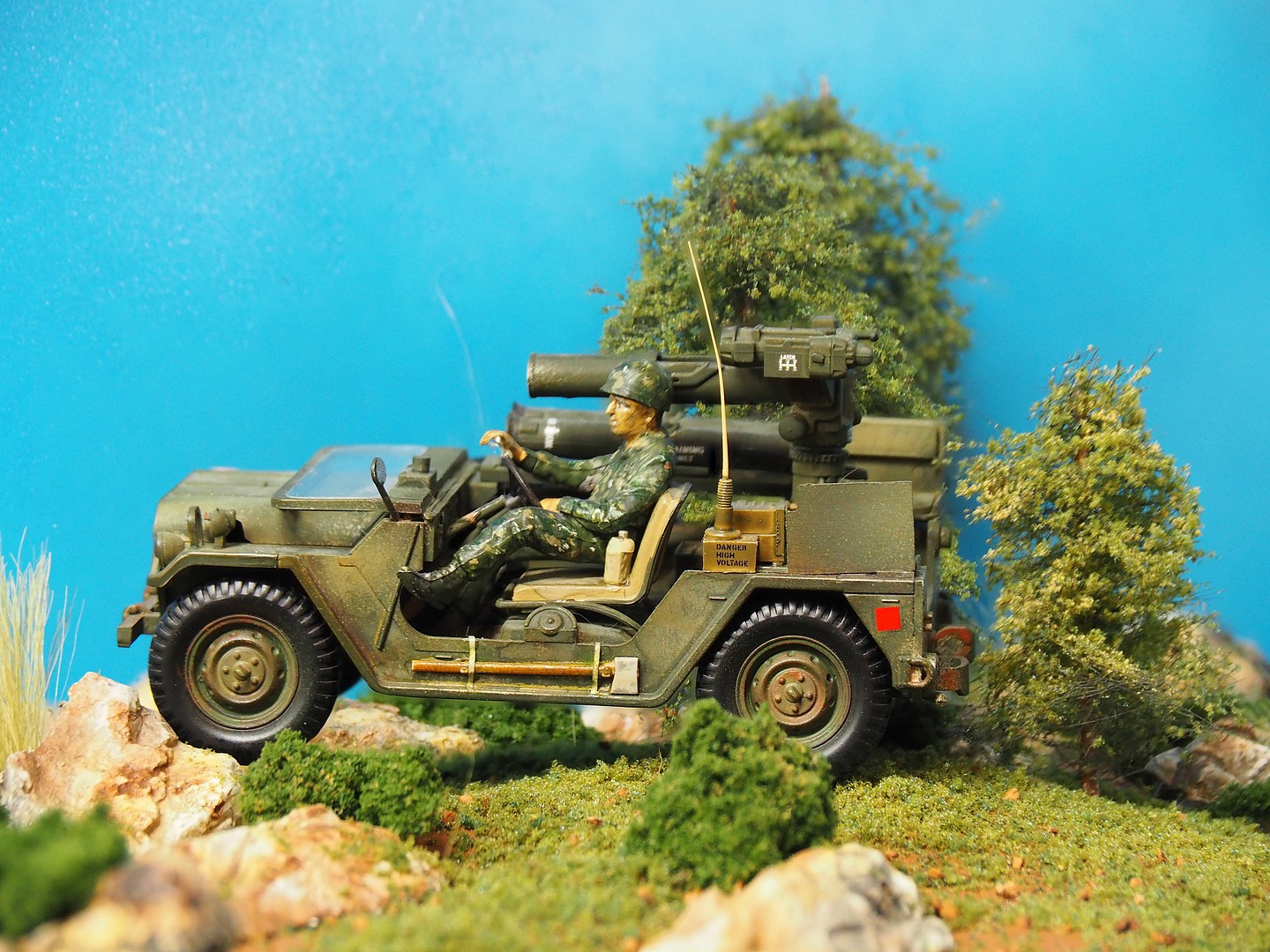 Gallery Pictures Tamiya US M151A2 w/Tow Launcher Plastic Model Military ...