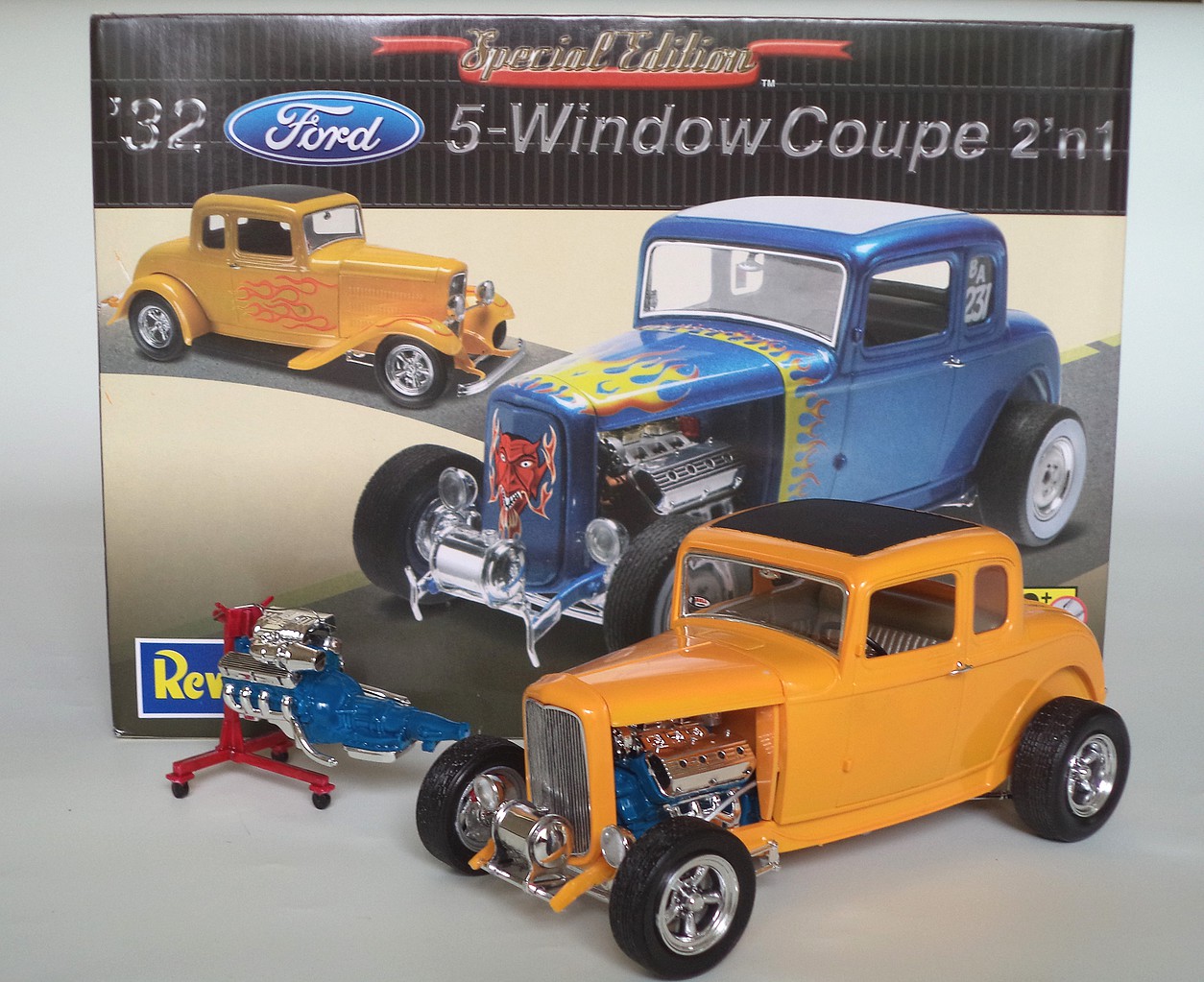 32 Ford 5 Window Coupe Plastic Model Kit